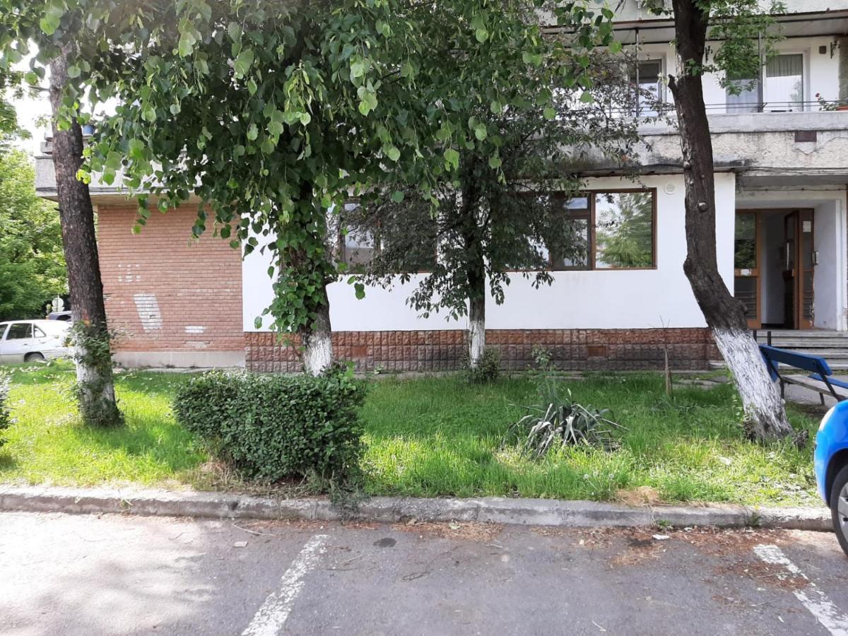 Kriss Apartment Luxury Targu Jiu Bagian luar foto
