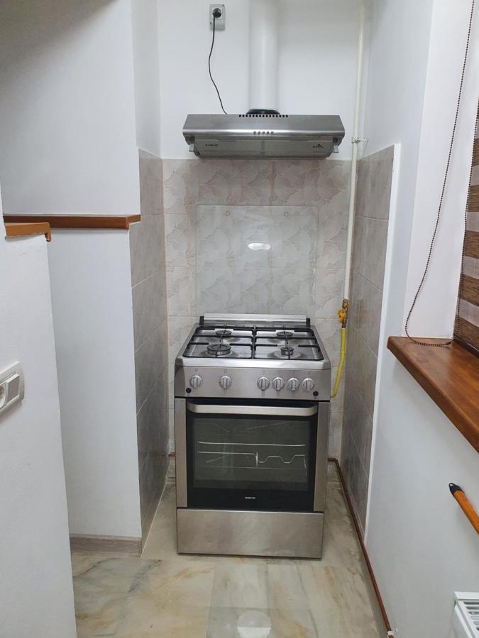 Kriss Apartment Luxury Targu Jiu Bagian luar foto